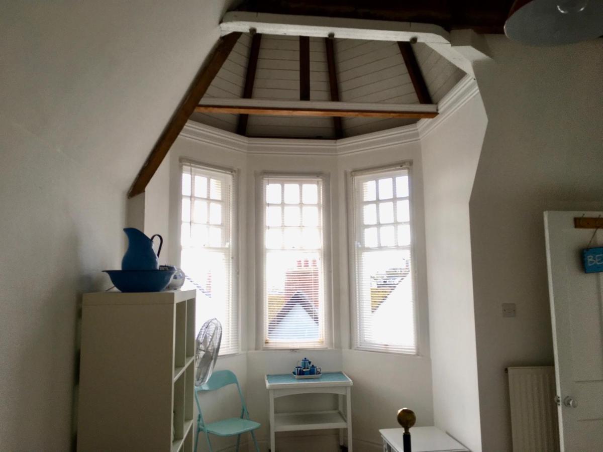 Lyme Regis renovated period seaside flat Lejlighed Eksteriør billede