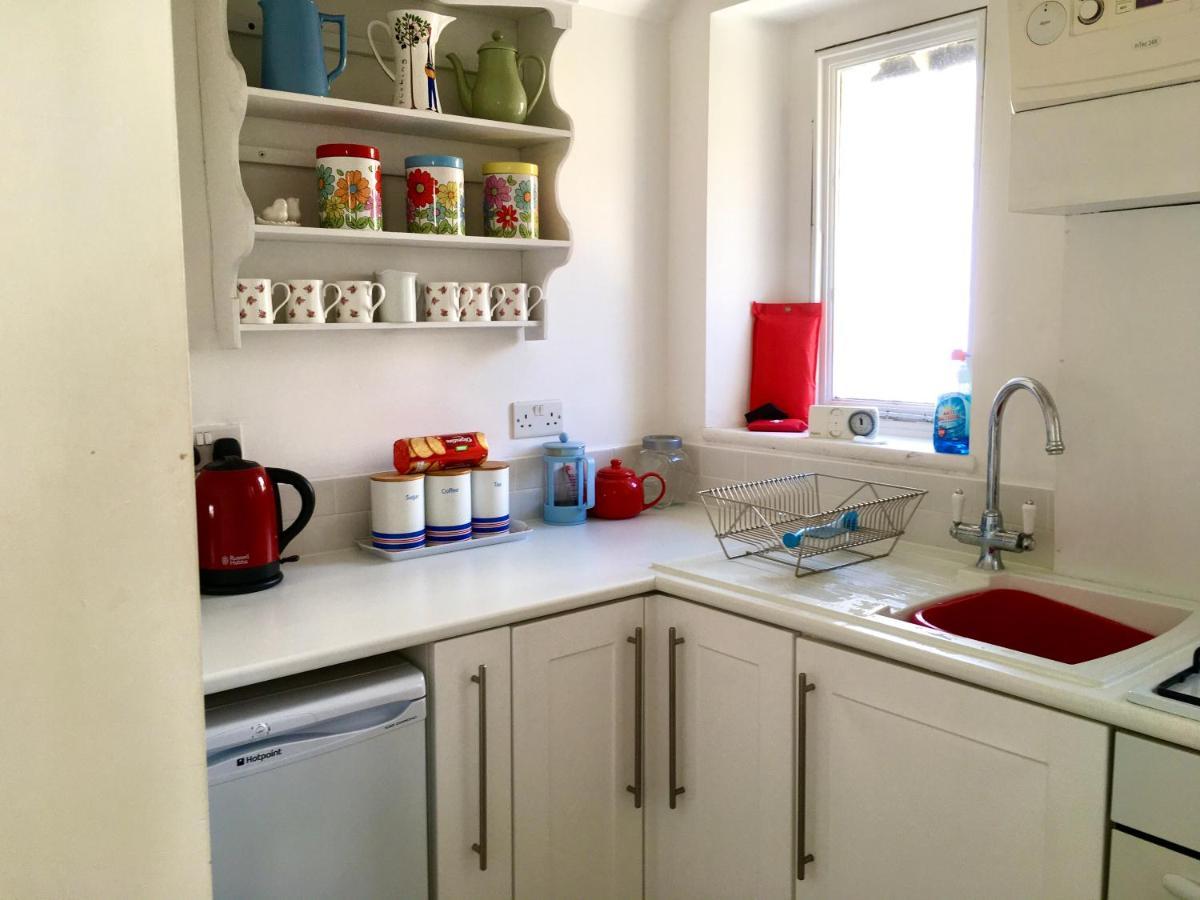 Lyme Regis renovated period seaside flat Lejlighed Eksteriør billede