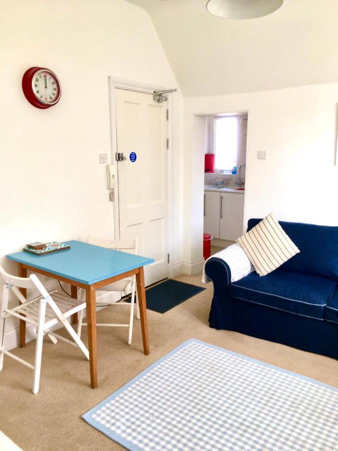 Lyme Regis renovated period seaside flat Lejlighed Eksteriør billede