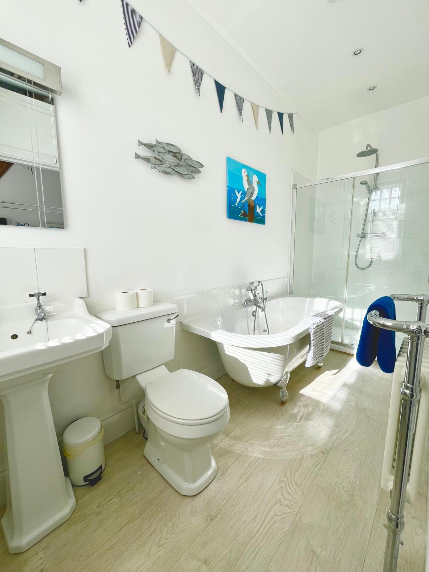 Lyme Regis renovated period seaside flat Lejlighed Eksteriør billede