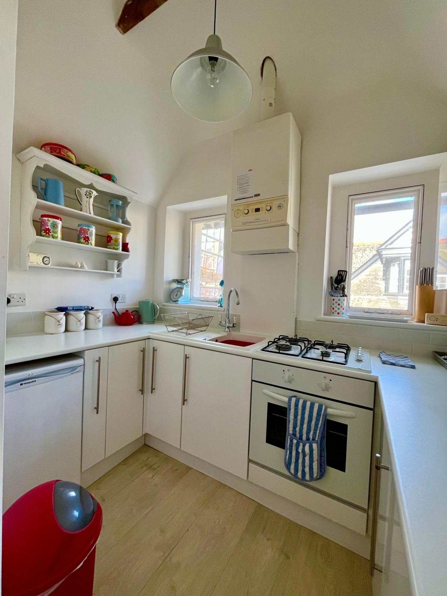 Lyme Regis renovated period seaside flat Lejlighed Eksteriør billede